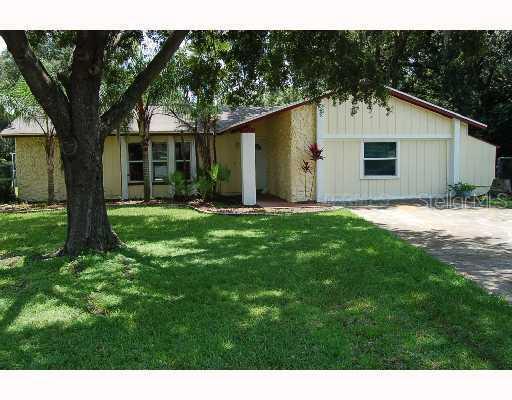 621 Pine Forest Dr., Brandon, FL 33511