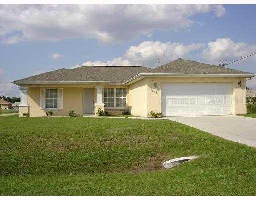 2918 E 10th St., Lehigh Acres, FL 33972