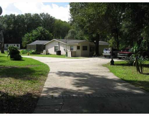 301 Duque Rd., Lutz, FL 33549