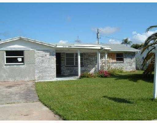 3725 Cedarwood Dr., Holiday, FL 34691