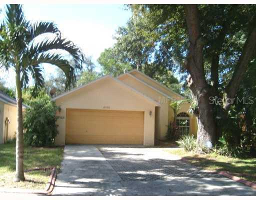 8730 Busch Oaks St., Tampa, FL 33617