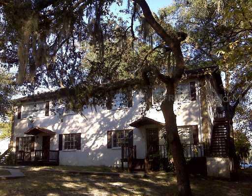 3821 Riverhills Dr., Tampa, FL 33604