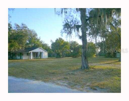18815 Walker Rd., Lutz, FL 33549