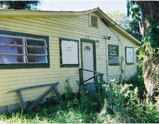 14747 5th St., Dade City, FL 33525