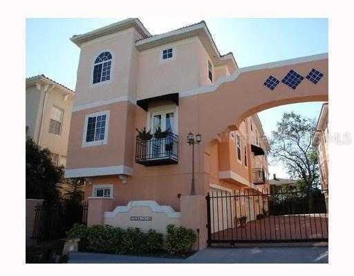 3025 W Grovewood Ct. #6A, Tampa, FL 33629