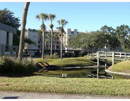 13626 Greenfield Dr. #409, Tampa, FL 33618