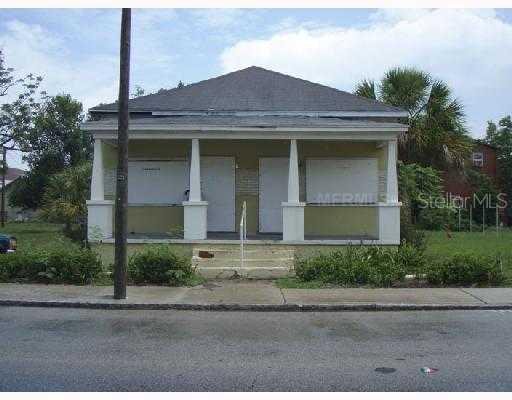 1716 E Columbus Dr., Tampa, FL 33605