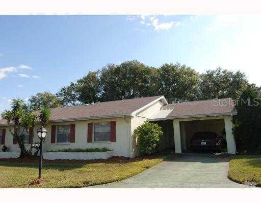2304 Grantham Ct., Sun City Center, FL 33573