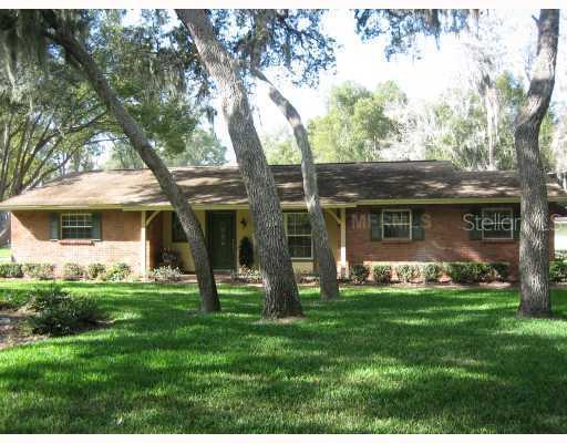 917 Lake Charles Cir., Lutz, FL 33548