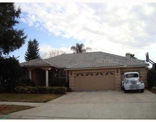 952 Cobblestone Ln., Tarpon Springs, FL 34688
