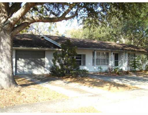 2305 N Merrily Creek, Seffner, FL 33584