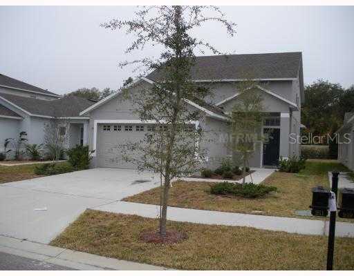 911 Windton Oak Dr., Ruskin, FL 33570