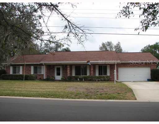 111 Crestview Dr., Brandon, FL 33511