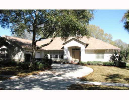 810 Sandringham Ln., Lutz, FL 33549