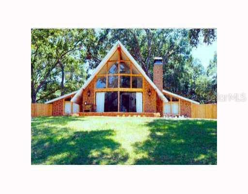 1723 Silverwood Dr., Brandon, FL 33510