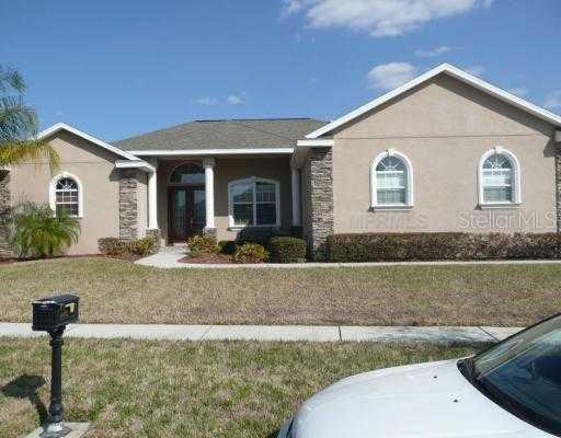 1002 Carriage Park Dr., Valrico, FL 33594