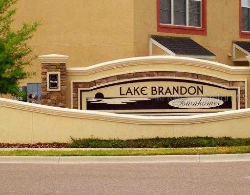 2429 Lexington Oak Dr., Brandon, FL 33511