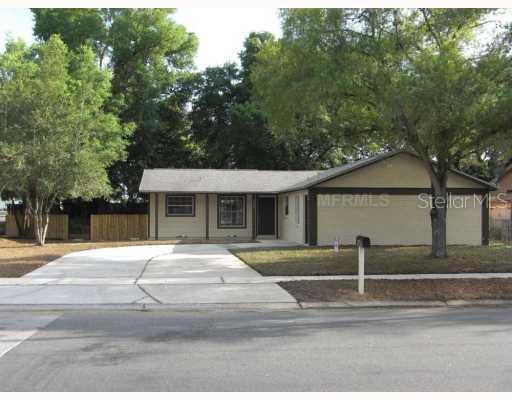 523 Cottage Ln., Brandon, FL 33510