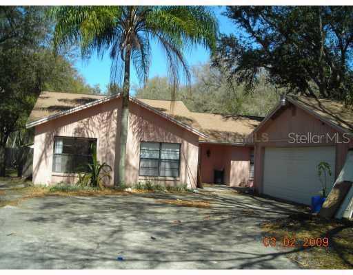 1404 Wildrose Dr., Lutz, FL 33549
