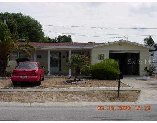 2130 Erin Dr., Holiday, FL 34690