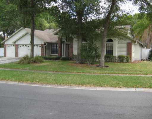2305 Eagle Bluff Dr., Valrico, FL 33596