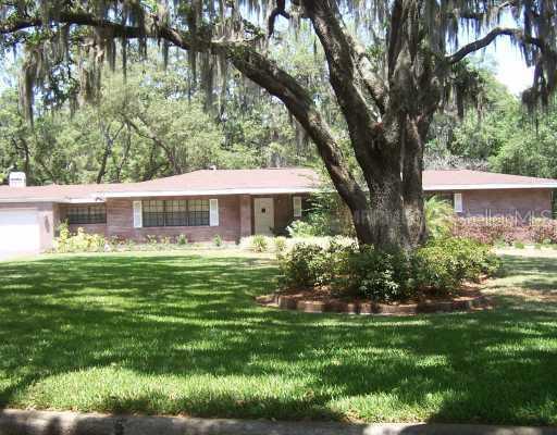 118 N Lockmoor Ave., Temple Terrace, FL 33617