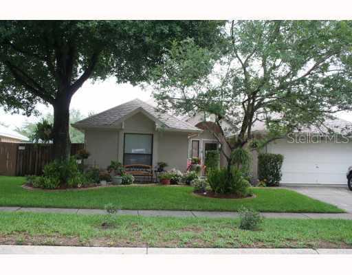 908 Sandywood Dr., Brandon, FL 33510