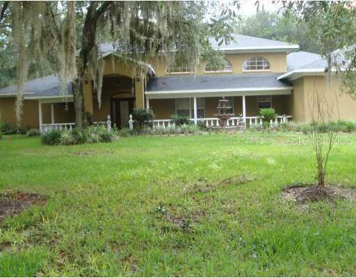18904 Adams Country Way, Lutz, FL 33559