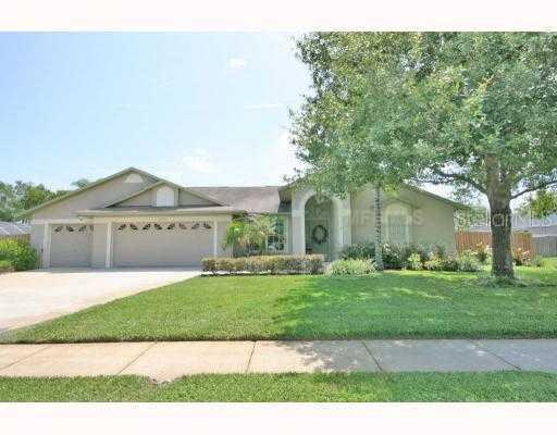 18705 Planners Way, Lutz, FL 33548