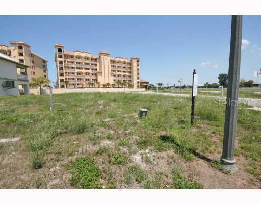 Forest Hills Dr., Redington Shores, FL 33708