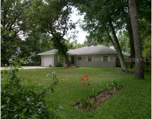 19804 Reading Rd., Lutz, FL 33558