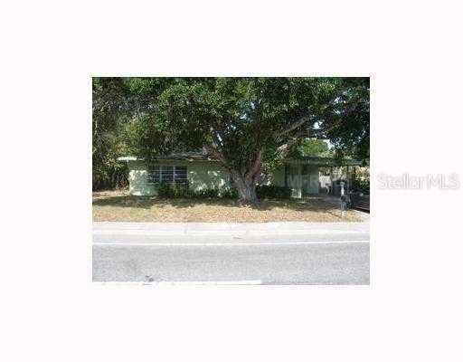 2324 S Tuttle Ave., Sarasota, FL 34239