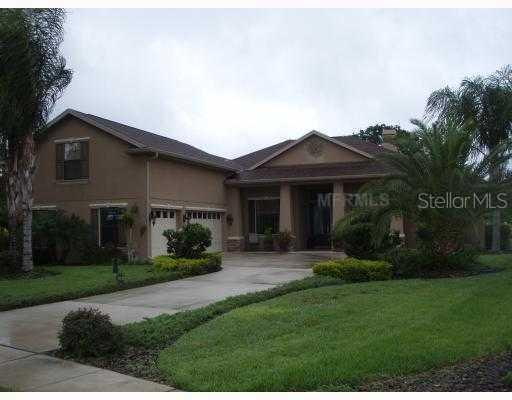 1024 Carriage Park Dr., Valrico, FL 33594