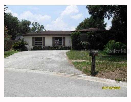 702 Queens Ct., Seffner, FL 33584