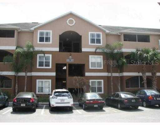 16337 Enclave Village Dr. #302, Tampa, FL 33647