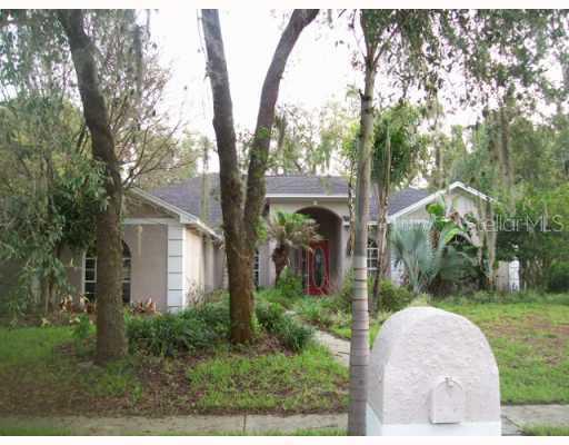 113 Camelot Ridge Dr., Brandon, FL 33511