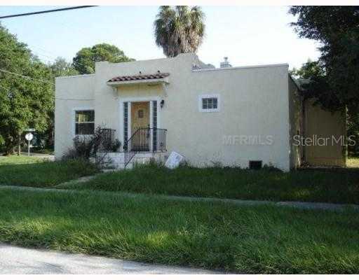 921 W Warren Ave., Tampa, FL 33602