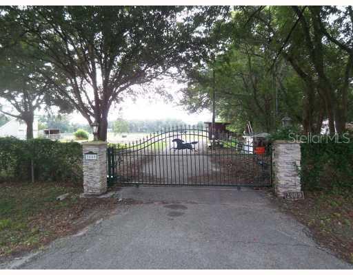 2009 Wallace Rd., Lutz, FL 33549