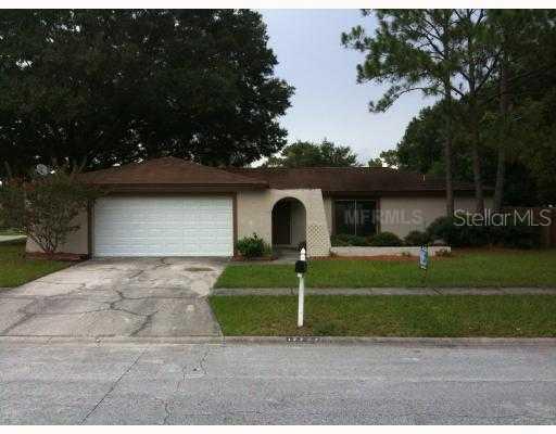 17727 Morninghigh Dr., Lutz, FL 33549