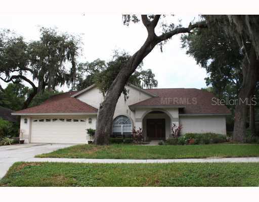 1513 Waterwood Dr., Lutz, FL 33559