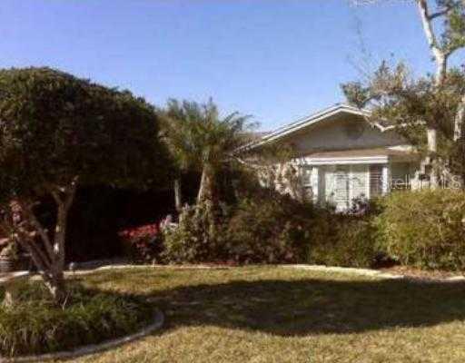 8713 Bay Crest Ln., Tampa, FL 33615