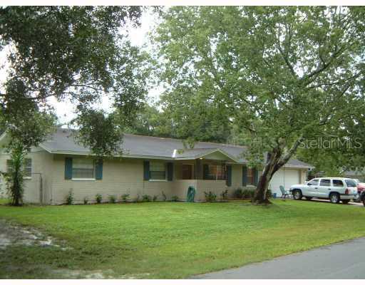 402 Layne Pl., Lutz, FL 33549