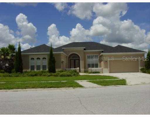 1002 Arista Blvd., Valrico, FL 33594