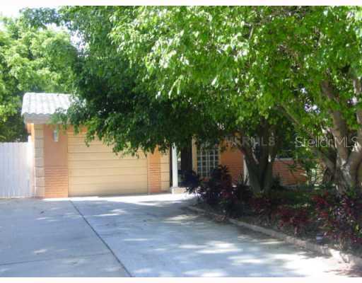 6375 17th Ter., St Petersburg, FL 33710