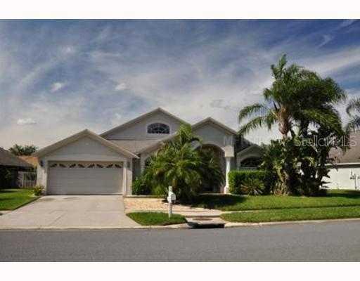 18534 Kingbird Dr., Lutz, FL 33558