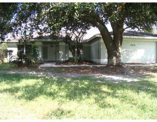 4816 Foxwood Blvd., Wesley Chapel, FL 33543