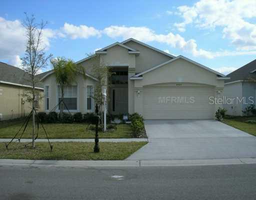 8307 Carriage Pointe Dr., Gibsonton, FL 33534