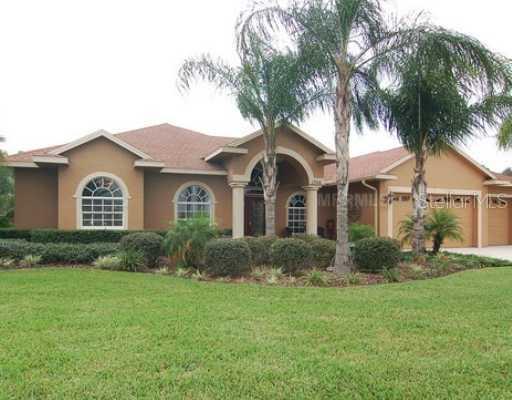 1306 Oxbridge Dr., Lutz, FL 33549