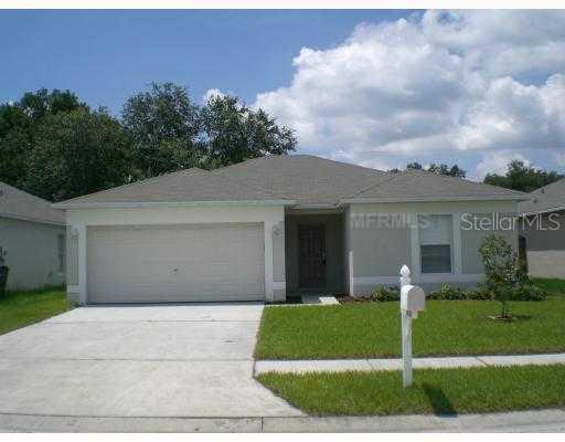 30316 Birdhouse Dr., Zephyrhills, FL 33545