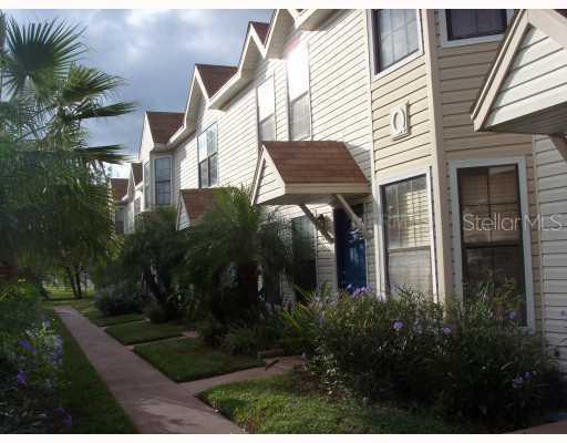 2302 Maki Rd. #102, Plant City, FL 33563